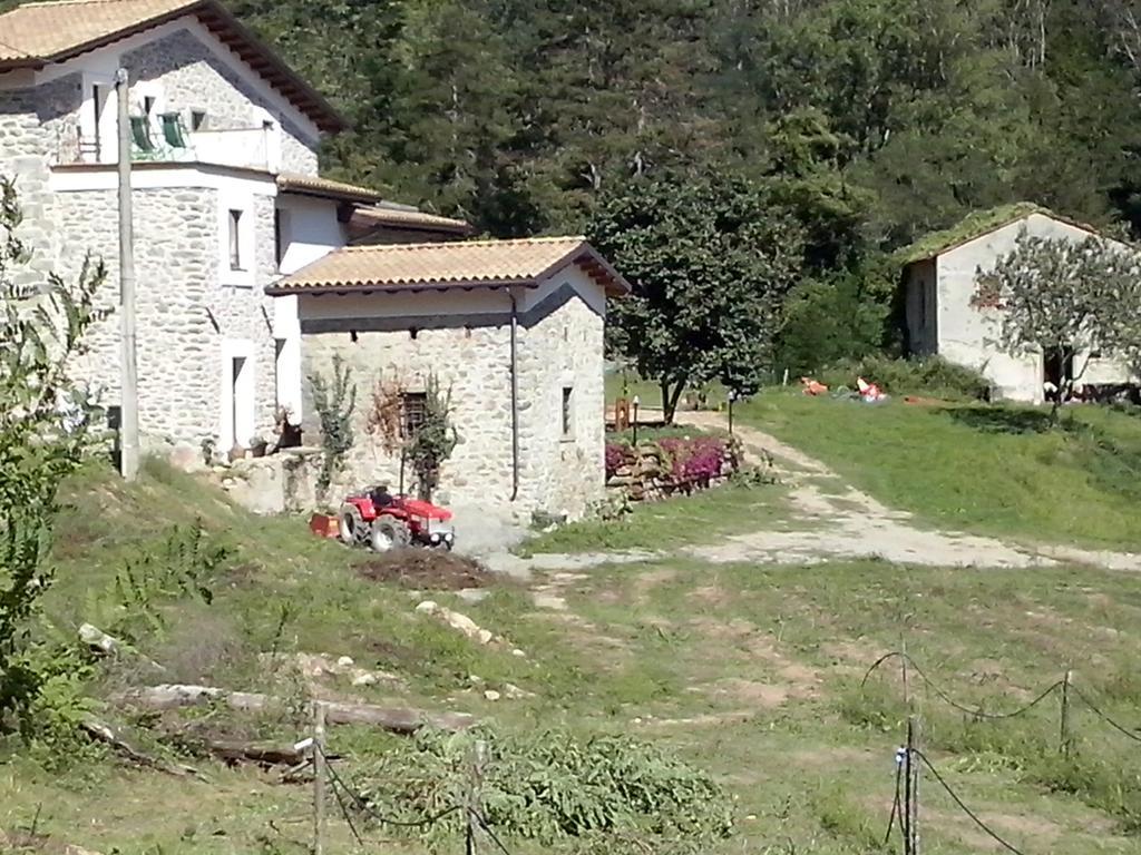 Agriturismo Di La Dall'Acqua Fivizzano Exterior foto