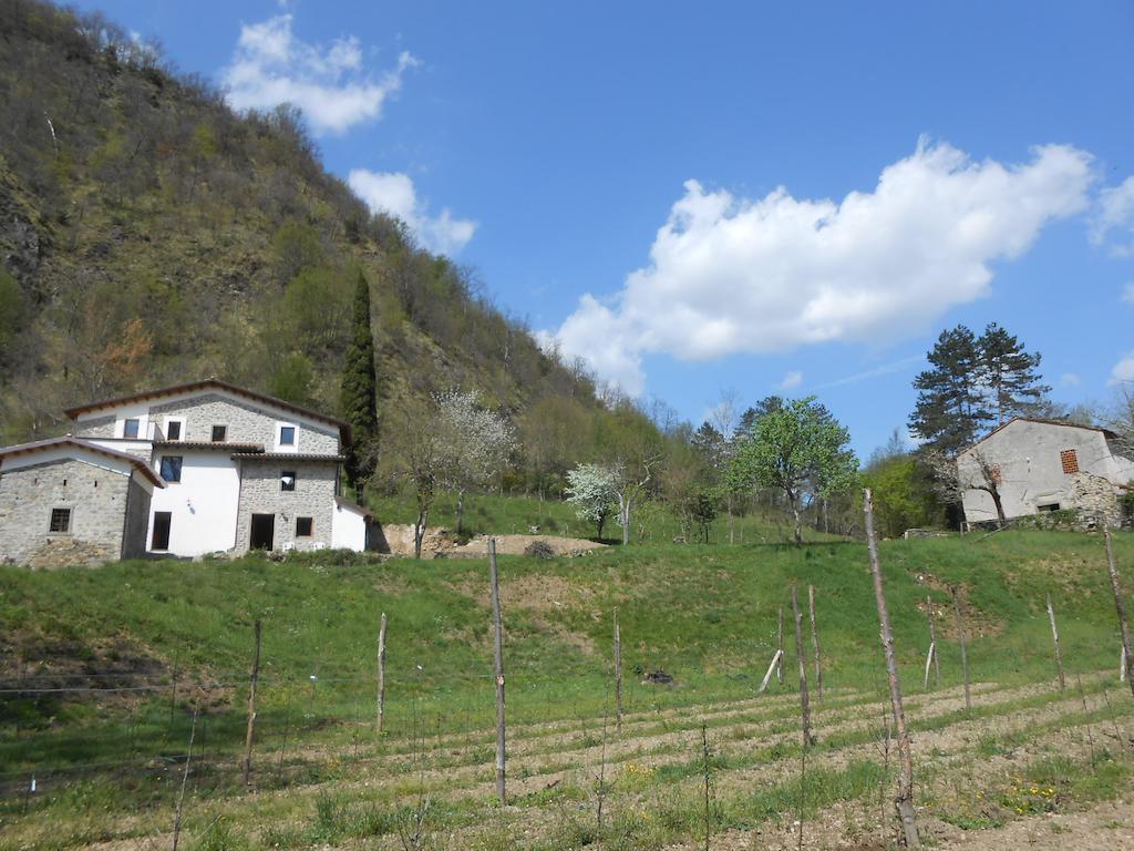 Agriturismo Di La Dall'Acqua Fivizzano Exterior foto